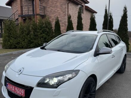 Рено Меган 2012 у Рівному на Automoto.ua Білий Рено Меган, об'ємом двигуна 1.5 л та пробігом 270 тис. км за 8700 $, фото 1 на Automoto.ua
