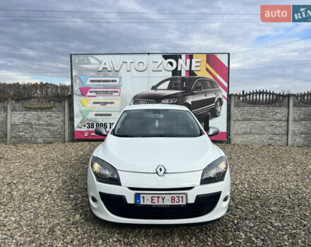 Белый Рено Меган, объемом двигателя 1.5 л и пробегом 231 тыс. км за 6999 $, фото 1 на Automoto.ua