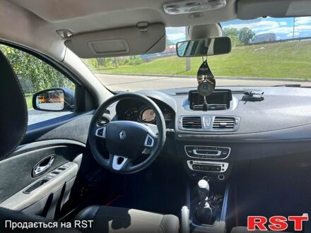 Рено Меган 2012 в Кропивницком (Кировограде) на Automoto.ua Белый Рено Меган, объемом двигателя 1.5 л и пробегом 288 тыс. км за 6500 $, фото 1 на Automoto.ua