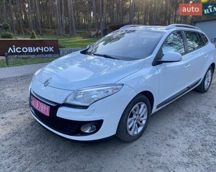 Белый Рено Меган, объемом двигателя 1.5 л и пробегом 254 тыс. км за 6800 $, фото 1 на Automoto.ua