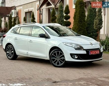 Білий Рено Меган, об'ємом двигуна 1.5 л та пробігом 228 тис. км за 8999 $, фото 1 на Automoto.ua