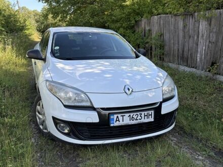 Білий Рено Меган, об'ємом двигуна 1.5 л та пробігом 2 тис. км за 5500 $, фото 1 на Automoto.ua