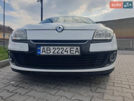 Білий Рено Меган, об'ємом двигуна 1.46 л та пробігом 252 тис. км за 6999 $, фото 1 на Automoto.ua