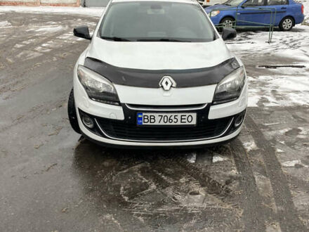 Рено Меган 2012 у Ирпене на Automoto.ua Білий Рено Меган, об'ємом двигуна 1.5 л та пробігом 211 тис. км за 8100 $, фото 1 на Automoto.ua