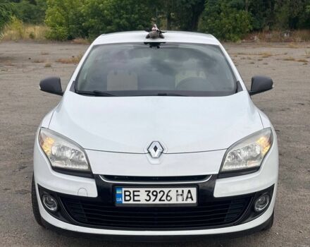 Білий Рено Меган, об'ємом двигуна 1.5 л та пробігом 250 тис. км за 5611 $, фото 1 на Automoto.ua
