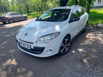 Білий Рено Меган, об'ємом двигуна 1.4 л та пробігом 251 тис. км за 6500 $, фото 1 на Automoto.ua