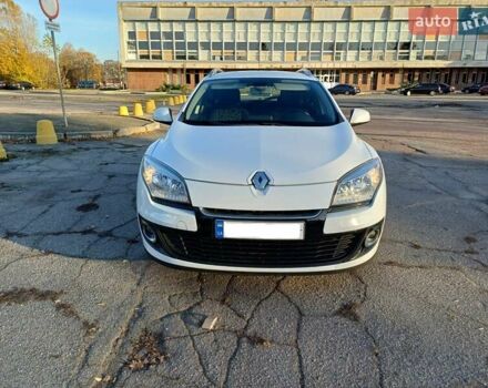 Белый Рено Меган, объемом двигателя 1.5 л и пробегом 271 тыс. км за 8000 $, фото 1 на Automoto.ua