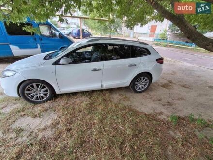 Белый Рено Меган, объемом двигателя 1.46 л и пробегом 218 тыс. км за 7200 $, фото 1 на Automoto.ua