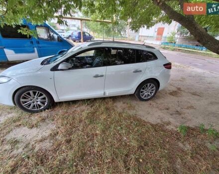 Білий Рено Меган, об'ємом двигуна 1.46 л та пробігом 218 тис. км за 7200 $, фото 1 на Automoto.ua