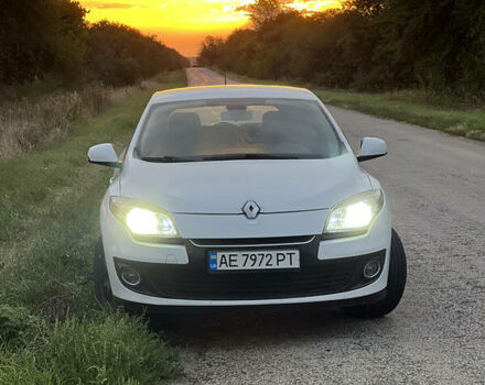 Білий Рено Меган, об'ємом двигуна 1.5 л та пробігом 309 тис. км за 7800 $, фото 1 на Automoto.ua