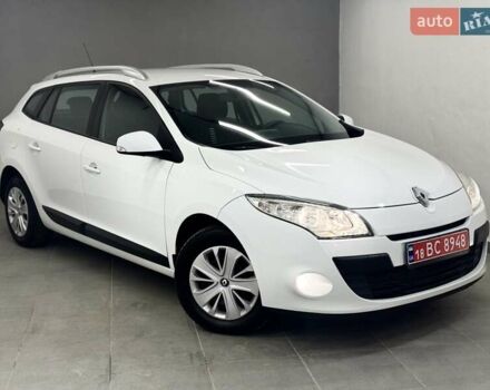 Білий Рено Меган, об'ємом двигуна 1.5 л та пробігом 270 тис. км за 6699 $, фото 1 на Automoto.ua