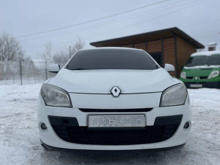 Білий Рено Меган, об'ємом двигуна 1.5 л та пробігом 278 тис. км за 5899 $, фото 1 на Automoto.ua