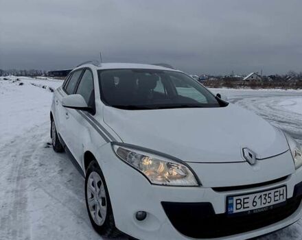 Белый Рено Меган, объемом двигателя 1.46 л и пробегом 256 тыс. км за 5900 $, фото 1 на Automoto.ua