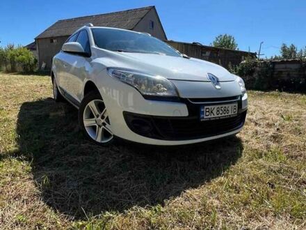 Білий Рено Меган, об'ємом двигуна 1.46 л та пробігом 190 тис. км за 6500 $, фото 1 на Automoto.ua