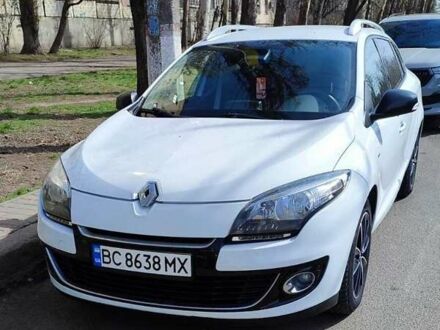 Рено Меган 2012 у Миколаєві на Automoto.ua Білий Рено Меган, об'ємом двигуна 1.46 л та пробігом 248 тис. км за 7300 $, фото 1 на Automoto.ua