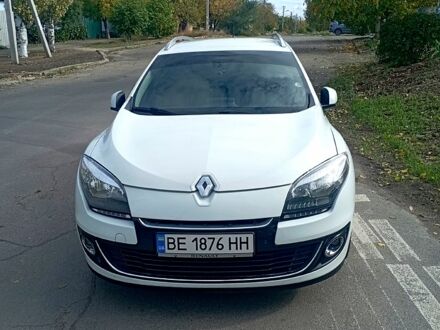Белый Рено Меган, объемом двигателя 1.5 л и пробегом 0 тыс. км за 7800 $, фото 1 на Automoto.ua