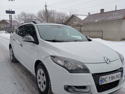 Белый Рено Меган, объемом двигателя 1.5 л и пробегом 276 тыс. км за 7550 $, фото 1 на Automoto.ua