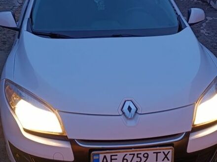 Білий Рено Меган, об'ємом двигуна 1.6 л та пробігом 197 тис. км за 7500 $, фото 1 на Automoto.ua