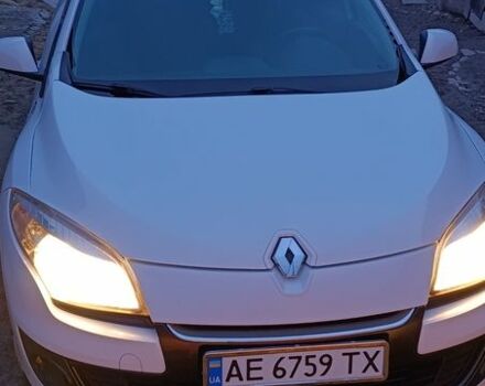 Білий Рено Меган, об'ємом двигуна 1.6 л та пробігом 197 тис. км за 7500 $, фото 1 на Automoto.ua