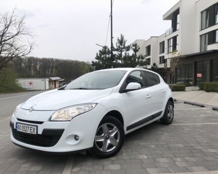 Белый Рено Меган, объемом двигателя 1.5 л и пробегом 270 тыс. км за 6499 $, фото 1 на Automoto.ua