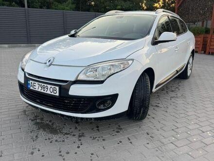 Белый Рено Меган, объемом двигателя 1.46 л и пробегом 350 тыс. км за 5700 $, фото 1 на Automoto.ua