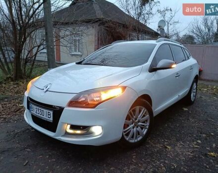 Белый Рено Меган, объемом двигателя 1.5 л и пробегом 261 тыс. км за 7600 $, фото 1 на Automoto.ua