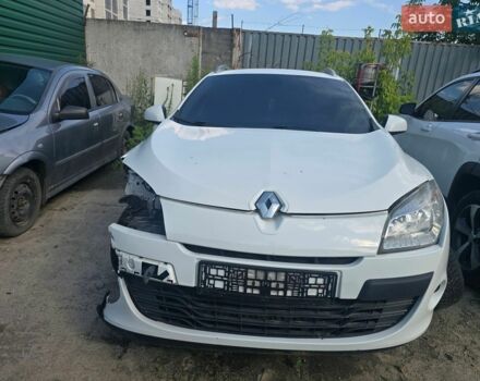 Білий Рено Меган, об'ємом двигуна 1.46 л та пробігом 243 тис. км за 2700 $, фото 1 на Automoto.ua