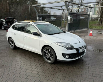 Білий Рено Меган, об'ємом двигуна 1.46 л та пробігом 309 тис. км за 7750 $, фото 1 на Automoto.ua