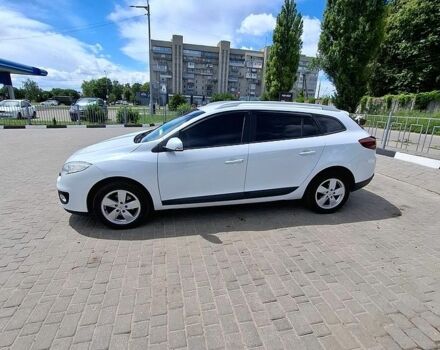 Белый Рено Меган, объемом двигателя 0 л и пробегом 236 тыс. км за 7700 $, фото 1 на Automoto.ua