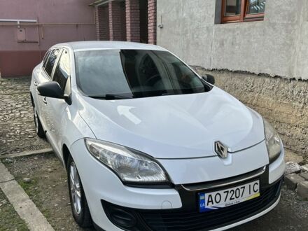 Белый Рено Меган, объемом двигателя 1.5 л и пробегом 328 тыс. км за 6099 $, фото 1 на Automoto.ua