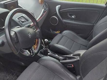 Белый Рено Меган, объемом двигателя 1.46 л и пробегом 285 тыс. км за 7000 $, фото 1 на Automoto.ua