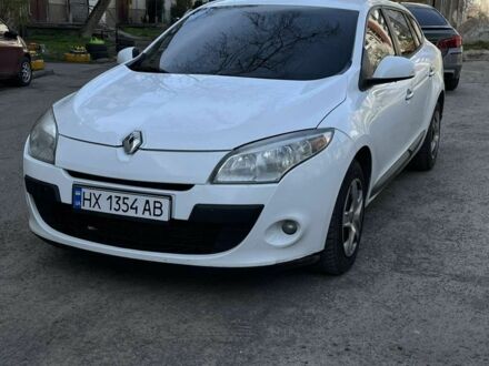 Белый Рено Меган, объемом двигателя 1.5 л и пробегом 280 тыс. км за 6700 $, фото 1 на Automoto.ua