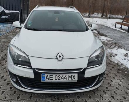 Білий Рено Меган, об'ємом двигуна 1.46 л та пробігом 250 тис. км за 6500 $, фото 1 на Automoto.ua