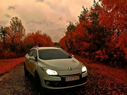 Білий Рено Меган, об'ємом двигуна 1.5 л та пробігом 270 тис. км за 8000 $, фото 1 на Automoto.ua