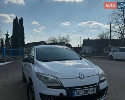 Белый Рено Меган, объемом двигателя 1.46 л и пробегом 280 тыс. км за 6500 $, фото 1 на Automoto.ua