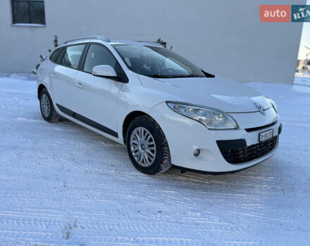 Белый Рено Меган, объемом двигателя 1.5 л и пробегом 254 тыс. км за 7300 $, фото 1 на Automoto.ua