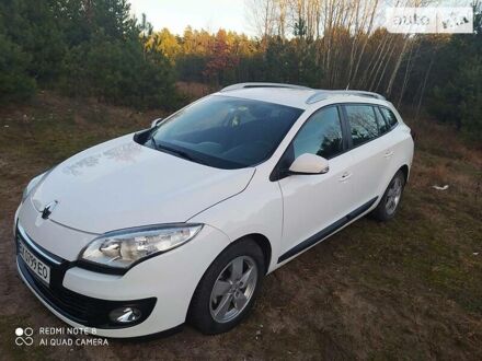 Рено Меган 2012 в Славуте на Automoto.ua Белый Рено Меган, объемом двигателя 1.5 л и пробегом 269 тыс. км за 7300 $, фото 1 на Automoto.ua