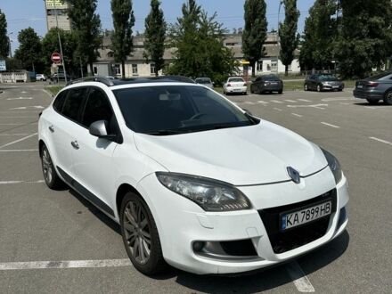 Рено Меган 2012 у Києві на Automoto.ua Білий Рено Меган, об'ємом двигуна 1.5 л та пробігом 378 тис. км за 7200 $, фото 1 на Automoto.ua