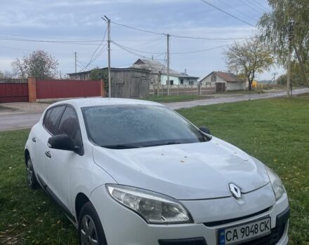 Белый Рено Меган, объемом двигателя 1.6 л и пробегом 275 тыс. км за 4949 $, фото 1 на Automoto.ua