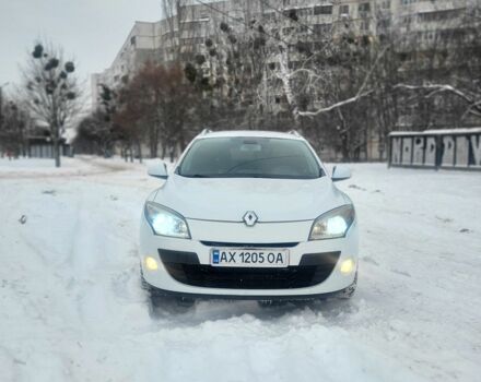 Білий Рено Меган, об'ємом двигуна 1.5 л та пробігом 231 тис. км за 8500 $, фото 1 на Automoto.ua