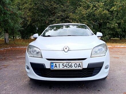 Рено Меган 2012 в Виннице на Automoto.ua Белый Рено Меган, объемом двигателя 1.5 л и пробегом 225 тыс. км за 6000 $, фото 1 на Automoto.ua