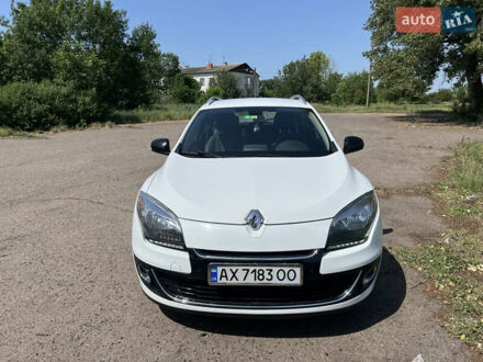 Белый Рено Меган, объемом двигателя 1.4 л и пробегом 191 тыс. км за 8500 $, фото 1 на Automoto.ua