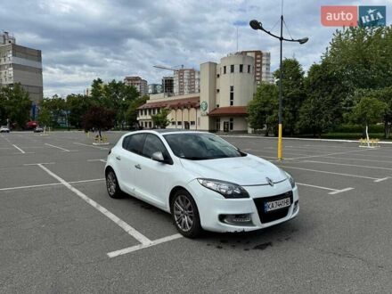 Рено Меган 2012 в Броварах на Automoto.ua Белый Рено Меган, объемом двигателя 1.46 л и пробегом 186 тыс. км за 7500 $, фото 1 на Automoto.ua