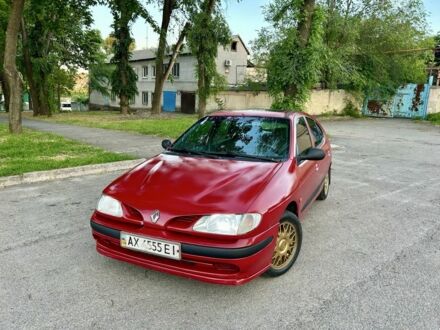 Рено Меган 2012 у Дніпро (Дніпропетровську) на Automoto.ua Білий Рено Меган, об'ємом двигуна 1.4 л та пробігом 230 тис. км за 2300 $, фото 1 на Automoto.ua