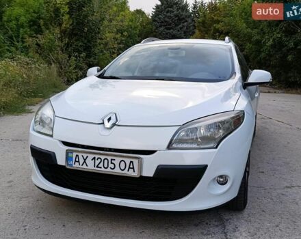Білий Рено Меган, об'ємом двигуна 1.5 л та пробігом 241 тис. км за 7500 $, фото 1 на Automoto.ua