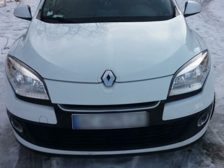 Белый Рено Меган, объемом двигателя 1.6 л и пробегом 180 тыс. км за 8700 $, фото 1 на Automoto.ua