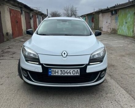 Белый Рено Меган, объемом двигателя 1.46 л и пробегом 230 тыс. км за 8000 $, фото 1 на Automoto.ua