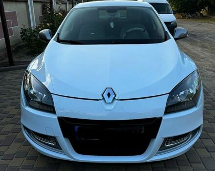 Белый Рено Меган, объемом двигателя 1.2 л и пробегом 170 тыс. км за 7800 $, фото 1 на Automoto.ua