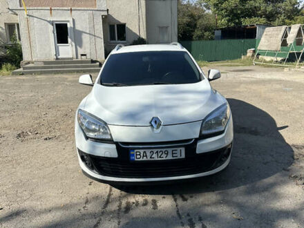 Рено Меган 2013 в Бершаде на Automoto.ua Белый Рено Меган, объемом двигателя 1.46 л и пробегом 304 тыс. км за 6700 $, фото 1 на Automoto.ua