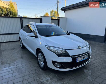 Білий Рено Меган, об'ємом двигуна 1.46 л та пробігом 282 тис. км за 7000 $, фото 1 на Automoto.ua